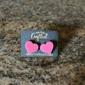 Lightweight heart pink studs boutique